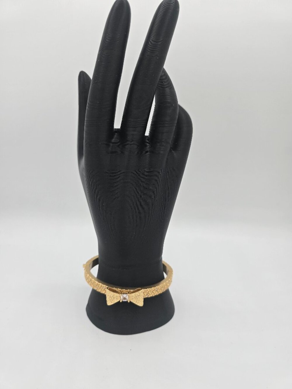Kate Spade "Wrapped in a Bow" Gold-Tone Hinged Bracelet & Pink KS Dustbag - NWOT
